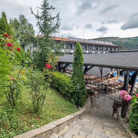 Park Asenevtsi 3* Велико Търново